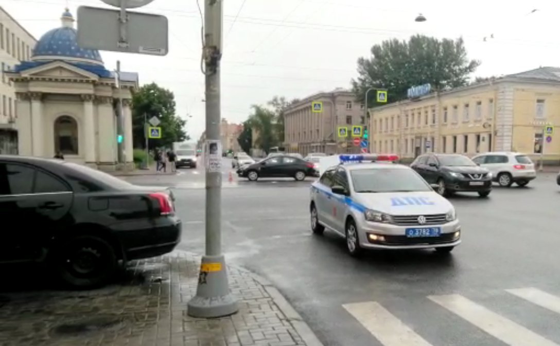 Кадр из видео УГИБДД по Санкт-Петербургу и Ленинградской области